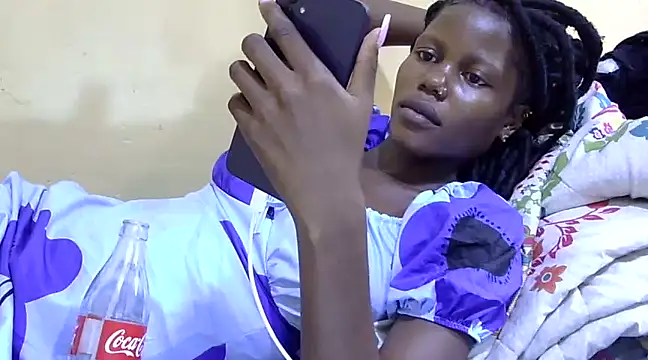 Snapshot of Slender-simple1 chatting on 02-23-25, 12:05 Slender-simple1 online show from 02-23-25, 12:05