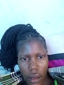 Snapshot of Slender-simple1 chatting on 09-26-25, 04:00 Slender-simple1 online show from 09-26-25, 04:00