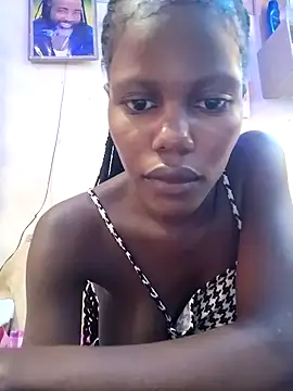 Snapshot of Slender-simple1 chatting on 10-13-25, 02:17 Slender-simple1 online show from 10-13-25, 02:17