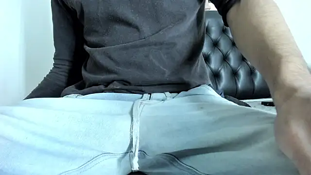 JohanyLatino online show from 02-05-25, 11:23