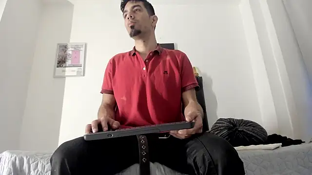 JohanyLatino online show from 03-11-25, 11:12