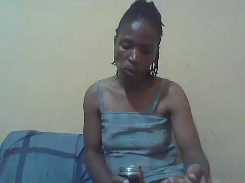 Smillie prety online show from 11-19-25, 04:51