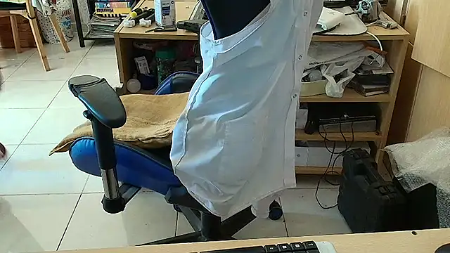 Snapshot of angelgarcia269 chatting on 02-16-26, 11:17 angelgarcia269 online show from 02-16-26, 11:17