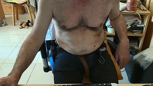 Snapshot of angelgarcia269 chatting on 02-21-26, 12:50 angelgarcia269 online show from 02-21-26, 12:50