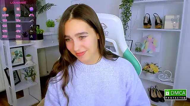  Eliizabeth  online show from 12-14-25, 09:19