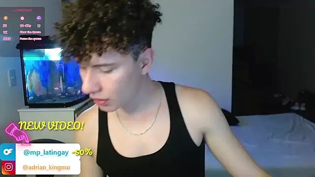 Snapshot of adrian_morelly chatting on 10-24-25, 11:56 adrian morelly online show from 10-24-25, 11:56