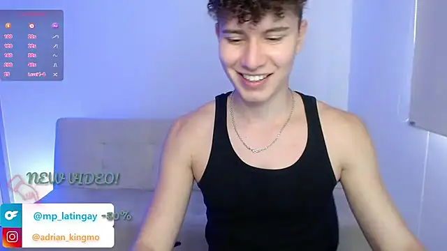 Snapshot of adrian_morelly chatting on 11-19-25, 07:58 adrian morelly online show from 11-19-25, 07:58