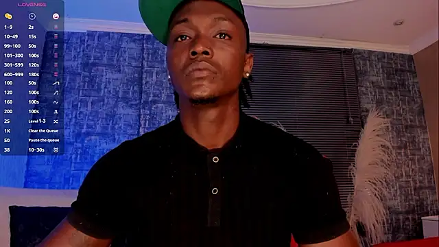 Snapshot of DannSmmith chatting on 02-12-26, 05:13 DannSmmith online show from 02-12-26, 05:13