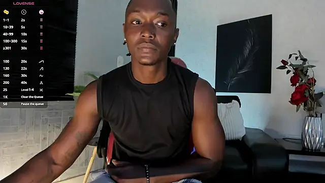 Snapshot of DannSmmith chatting on 02-24-26, 04:32 DannSmmith online show from 02-24-26, 04:32