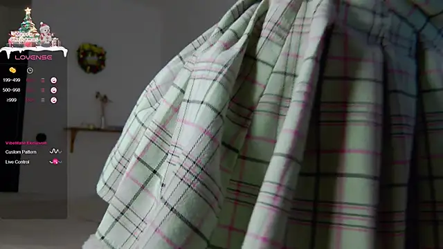 Snapshot of Marie_Diaze chatting on 01-12-25, 05:13 Marie Diaze online show from 01-12-25, 05:13