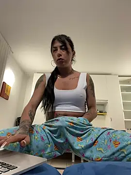 missdirtyhot  online show from 02-08-25, 07:05