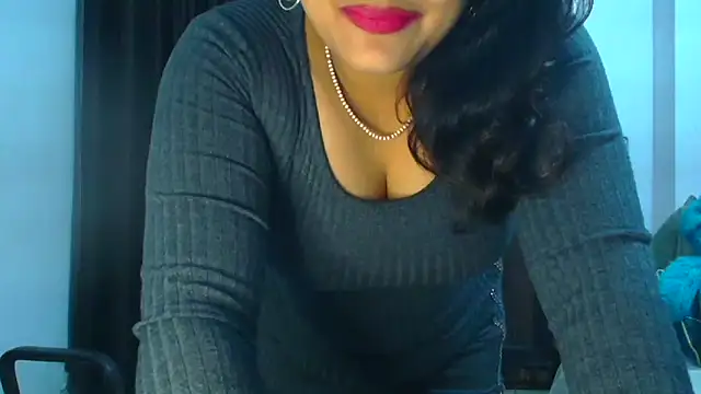 Snapshot of Maria_55 chatting on 12-20-24, 06:19 Maria 55 online show from 12-20-24, 06:19