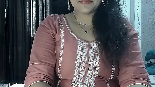 Snapshot of Maria_55 chatting on 10-16-25, 08:15 Maria 55 online show from 10-16-25, 08:15