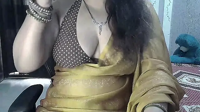 Snapshot of Maria_55 chatting on 10-22-25, 08:03 Maria 55 online show from 10-22-25, 08:03