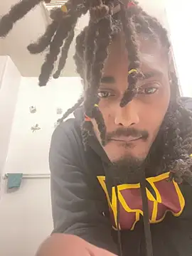 Snapshot of BD2LONG chatting on 02-08-25, 06:22 BD2LONG online show from 02-08-25, 06:22