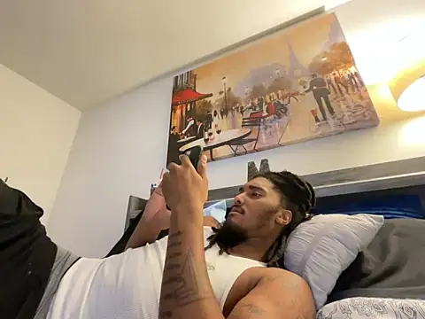 Snapshot of BD2LONG chatting on 09-14-25, 02:00 BD2LONG online show from 09-14-25, 02:00