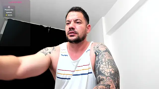 musclemonster31 online show from 11-19-25, 08:53