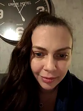 Snapshot of LEAsquirt91 chatting on 03-06-25, 12:00 LEAsquirt91 online show from 03-06-25, 12:00