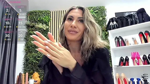 Snapshot of sweetcherry30 chatting on 10-31-25, 06:47 sweetcherry30 online show from 10-31-25, 06:47