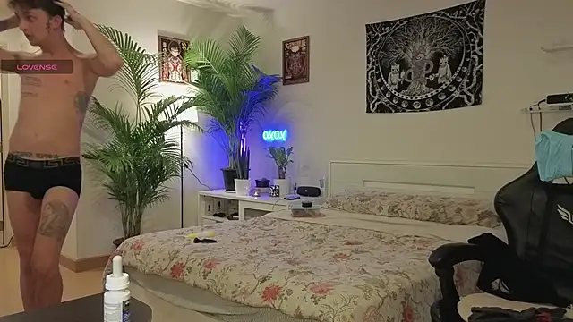 Tima Lexikov  online show from 10-08-25, 07:39