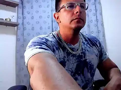 Snapshot of pedropicapi chatting on 02-17-25, 02:42 pedropicapi online show from 02-17-25, 02:42