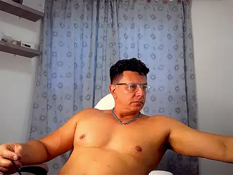 Snapshot of pedropicapi chatting on 11-16-25, 08:47 pedropicapi online show from 11-16-25, 08:47