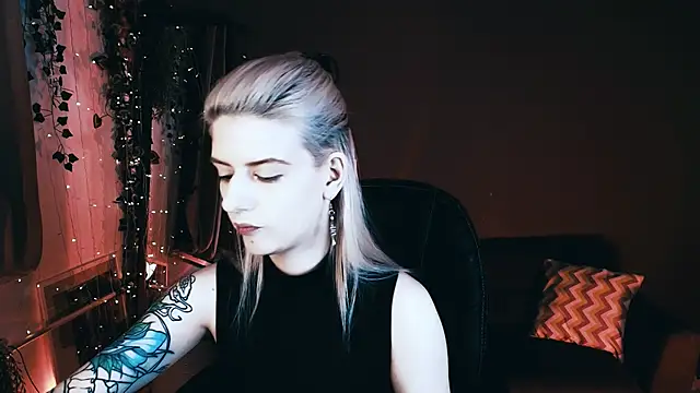 Noah ElmerX online show from 10-08-25, 10:29