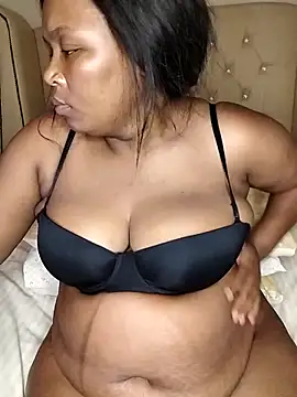 Snapshot of makaviwe chatting on 01-24-25, 06:04 makaviwe online show from 01-24-25, 06:04