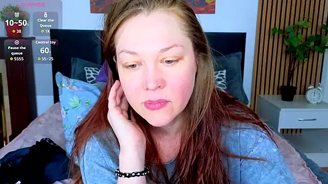 CutieGinger online show from 11-26-25, 03:24