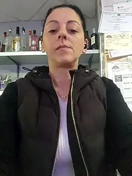 Snapshot of bruneta_sexy23 chatting on 03-17-25, 07:35 bruneta sexy23 online show from 03-17-25, 07:35