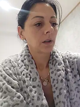 Snapshot of bruneta_sexy23 chatting on 11-15-25, 04:10 bruneta sexy23 online show from 11-15-25, 04:10