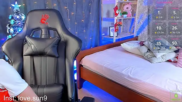 Michel Momsen online show from 12-19-24, 12:34