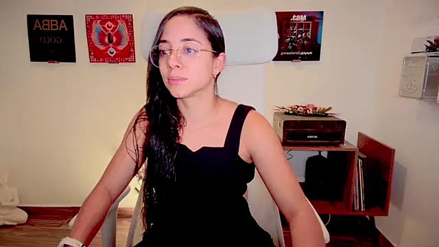 Snapshot of adriana__sosa_ chatting on 12-04-24, 11:35 adriana sosa online show from 12-04-24, 11:35