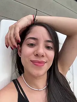 Snapshot of adriana__sosa_ chatting on 12-18-24, 10:24 adriana sosa online show from 12-18-24, 10:24