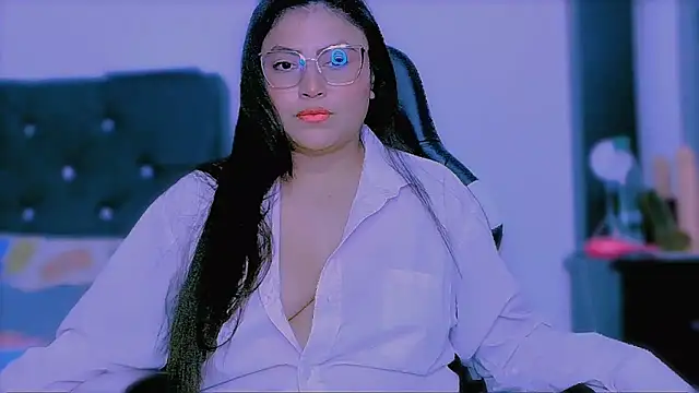 Snapshot of KathieBurning chatting on 11-05-25, 08:31 KathieBurning online show from 11-05-25, 08:31