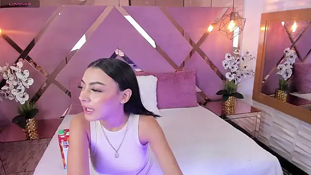 SHANONCLARK online show from 02-25-25, 07:03