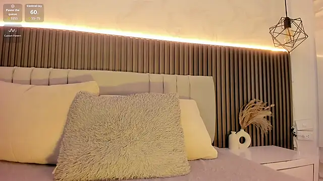 SHANONCLARK online show from 10-15-25, 07:03