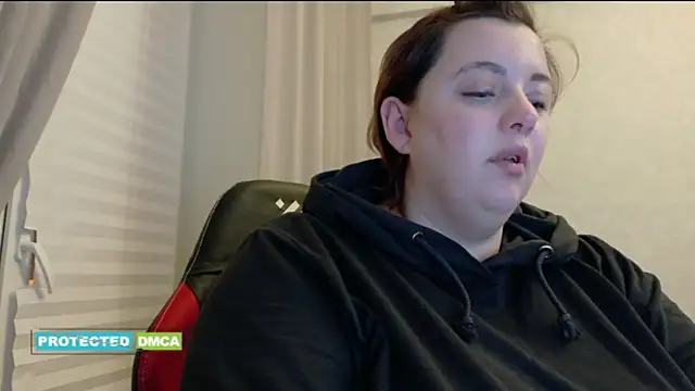 Snapshot of MargoCurves chatting on 02-13-25, 03:56 MargoCurves online show from 02-13-25, 03:56