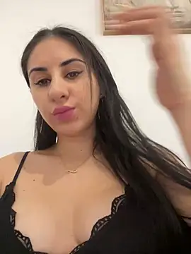 Snapshot of JenniferEdith chatting on 12-12-24, 09:30 JenniferEdith online show from 12-12-24, 09:30