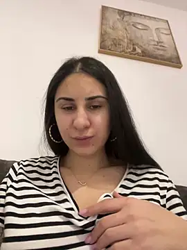 Snapshot of JenniferEdith chatting on 01-12-25, 03:03 JenniferEdith online show from 01-12-25, 03:03