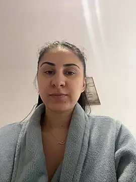 Snapshot of JenniferEdith chatting on 03-16-25, 12:22 JenniferEdith online show from 03-16-25, 12:22