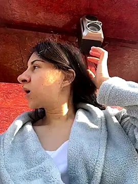 Snapshot of JenniferEdith chatting on 09-09-25, 05:18 JenniferEdith online show from 09-09-25, 05:18