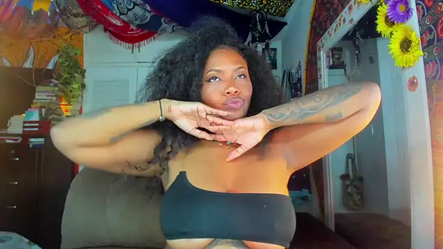 ElizaGrey  online show from 12-17-24, 10:34