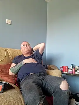 FriendlyDave online show from 03-16-25, 04:01