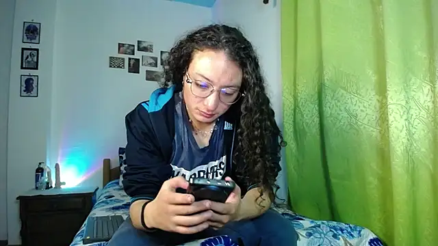 monkeywillwhite online show from 11-04-25, 01:59