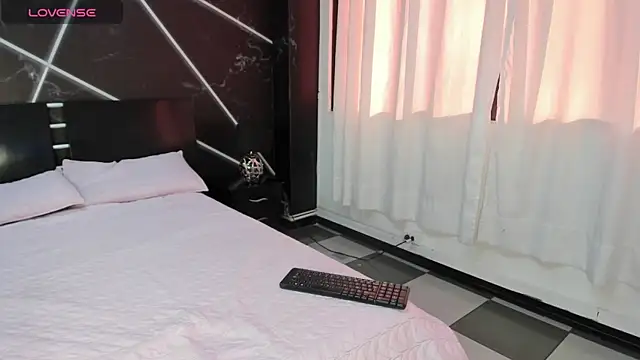  valeriiee  online show from 01-07-25, 12:20