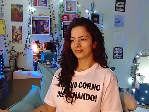 Snapshot of BeellyDance chatting on 10-07-25, 11:29 BeellyDance online show from 10-07-25, 11:29