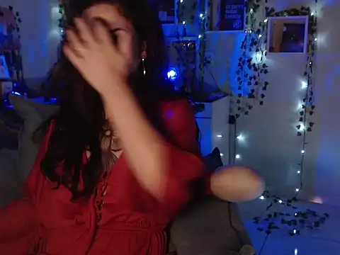 Snapshot of BeellyDance chatting on 11-06-25, 06:53 BeellyDance online show from 11-06-25, 06:53