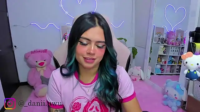 CuteDani  online show from 02-25-26, 04:44