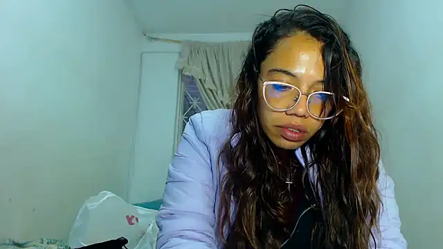 AmaraRoberts420 online show from 12-07-24, 09:44